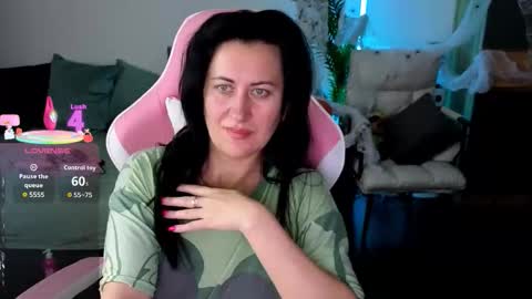 Monica online show from October 18, 9:59 pm