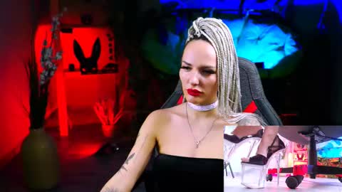 Monika online show from February 25, 3:05 pm