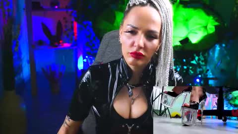 Monika online show from March 7, 3:18 pm