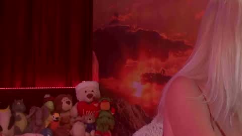 Monika    online show from January 12, 2:45 am