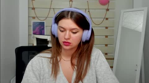 Monika online show from February 24, 5:20 pm