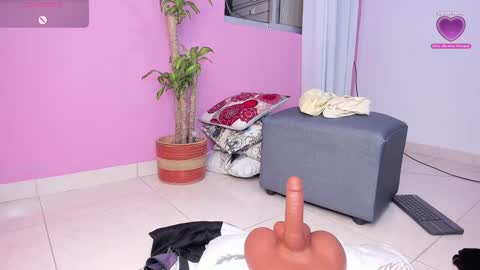 monikk__harrison online show from December 30, 3:02 pm