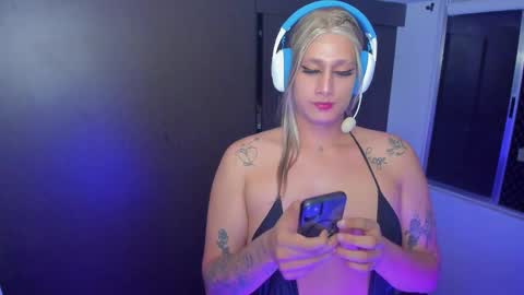 Snapshot of monojuan06 chatting on January 11, 10:51 am veronika ind online show from January 11, 10:51 am