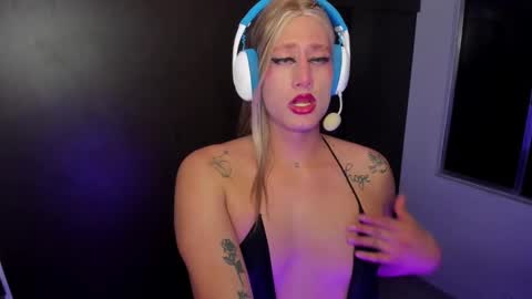 Snapshot of monojuan06 chatting on February 1, 4:03 am veronika ind online show from February 1, 4:03 am