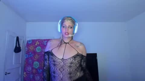 Snapshot of monojuan06 chatting on March 4, 10:38 pm veronika ind online show from March 4, 10:38 pm