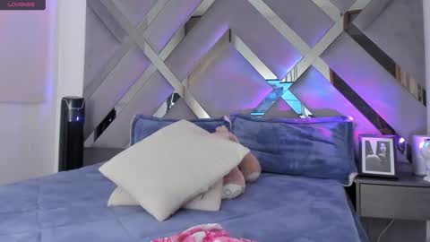 Marilyn online show from March 4, 4:27 am