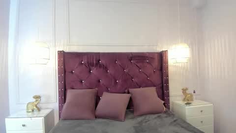   online show from November 23, 11:54 am