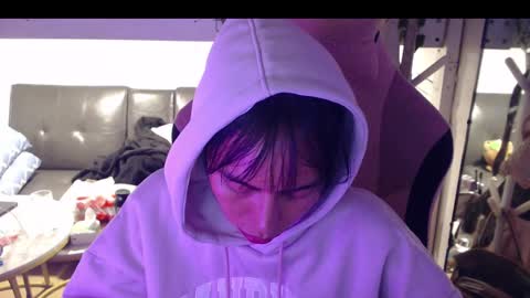 ELYSE A SIMPLE GIRL online show from December 8, 2:19 pm