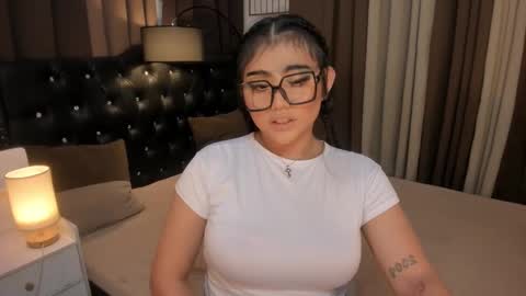 Ruthie online show from December 14, 8:23 am