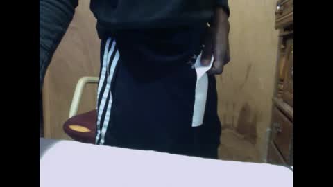 montydxxx2 online show from December 7, 10:56 am