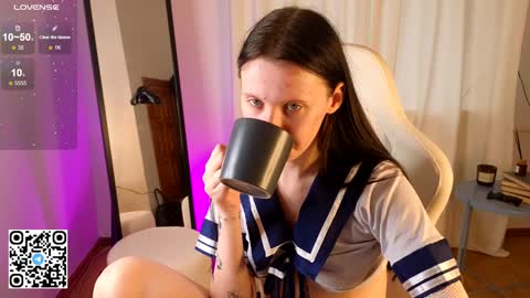 Lola online show from January 27, 6:30 am