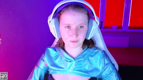 Lola online show from November 26, 10:16 am