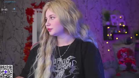 Emilia online show from September 17, 7:32 am