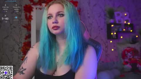 Emilia online show from September 18, 9:11 am