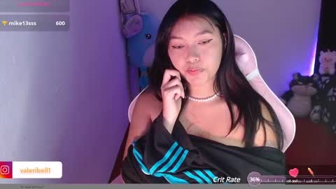 Snapshot of moonbella_bell chatting on December 11, 8:18 pm bell online show from December 11, 8:18 pm