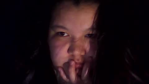 mooned_astrid online show from December 18, 10:49 pm