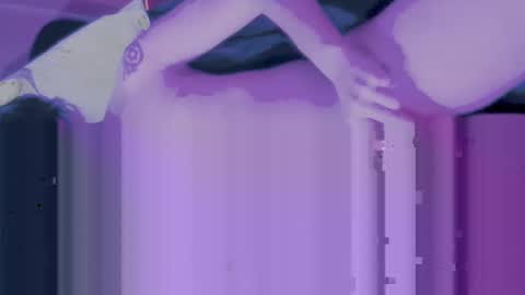 Snapshot of moonless_joy chatting on October 20, 1:50 am Moonless online show from October 20, 1:50 am