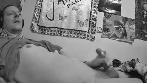 Moonlucky007 online show from December 14, 7:03 am