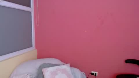 Snapshot of mora_haze chatting on September 19, 2:13 am Mora Haze 3 online show from September 19, 2:13 am