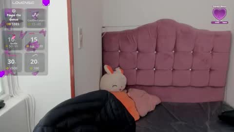 Snapshot of morena_rodriguez_9 chatting on October 29, 7:04 pm morena_rodriguez_9 online show from October 29, 7:04 pm