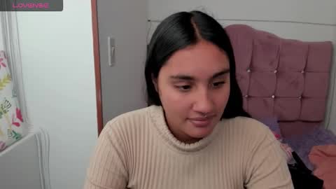 Snapshot of morena_rodriguez_9 chatting on November 13, 7:13 pm morena_rodriguez_9 online show from November 13, 7:13 pm