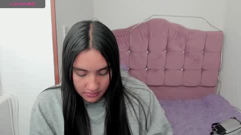 Snapshot of morena_rodriguez_9 chatting on November 27, 3:58 pm morena_rodriguez_9 online show from November 27, 3:58 pm
