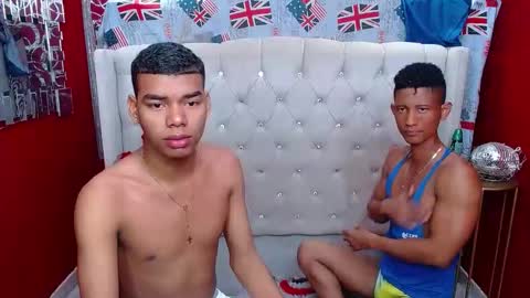 duohot23 online show from February 1, 7:13 pm