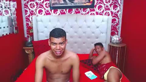 duohot23 online show from March 8, 2:12 am