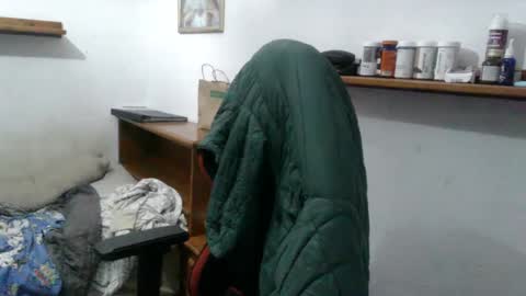 Snapshot of morenoch19 chatting on December 16, 7:32 pm alejo online show from December 16, 7:32 pm