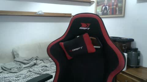 Snapshot of morenoch19 chatting on November 2, 3:03 pm alejo online show from November 2, 3:03 pm