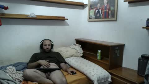 Snapshot of morenoch19 chatting on November 13, 12:53 am alejo online show from November 13, 12:53 am