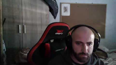 Snapshot of morenoch19 chatting on November 29, 2:20 pm alejo online show from November 29, 2:20 pm