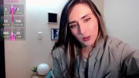 Moriah online show from December 9, 7:18 pm