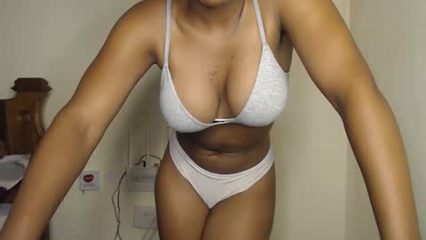 Snapshot of morning_bliss chatting on December 3, 9:45 pm Mellisa online show from December 3, 9:45 pm