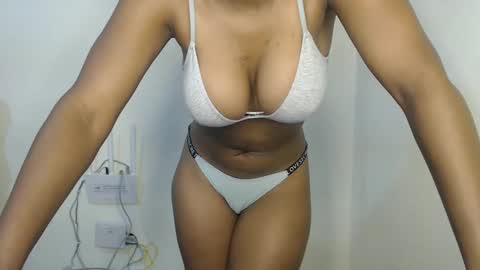 Snapshot of morning_bliss chatting on December 5, 9:17 am Mellisa online show from December 5, 9:17 am