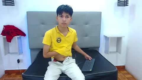 MORTELLE online show from November 19, 12:49 pm