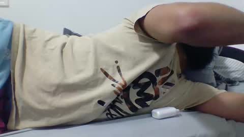 Snapshot of mr8plus chatting on January 5, 1:13 am Mr8 online show from January 5, 1:13 am