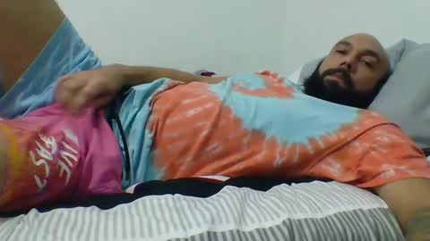 Snapshot of mr8plus chatting on January 8, 2:57 am Mr8 online show from January 8, 2:57 am