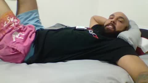 Snapshot of mr8plus chatting on January 8, 11:09 pm Mr8 online show from January 8, 11:09 pm