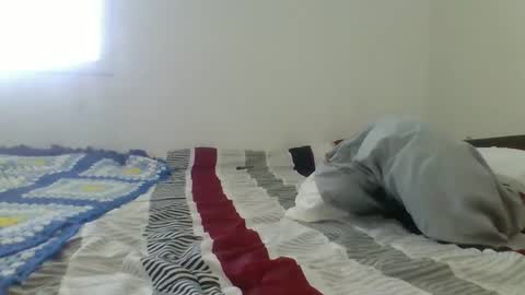 Snapshot of mr8plus chatting on January 23, 6:35 pm Mr8 online show from January 23, 6:35 pm