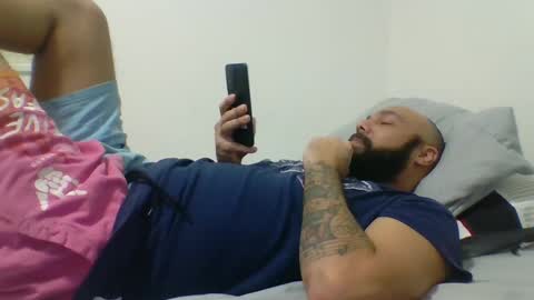 Snapshot of mr8plus chatting on January 30, 2:16 am Mr8 online show from January 30, 2:16 am