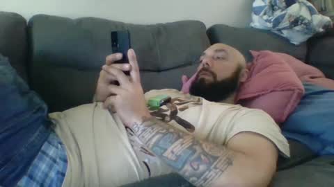 Snapshot of mr8plus chatting on February 27, 6:42 pm Mr8 online show from February 27, 6:42 pm