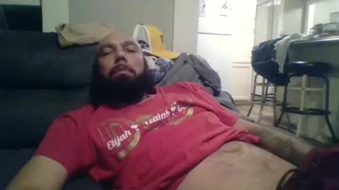 Snapshot of mr8plus chatting on December 18, 1:33 am Mr8 online show from December 18, 1:33 am