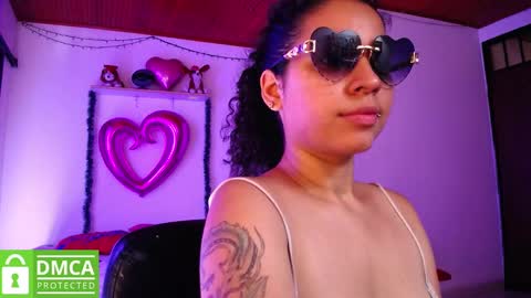 Snapshot of mr_mrscurie chatting on December 29, 4:40 pm Mr Mrs Curie online show from December 29, 4:40 pm