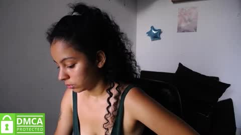 Snapshot of mr_mrscurie chatting on January 11, 10:40 pm Mr Mrs Curie online show from January 11, 10:40 pm