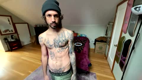 Snapshot of mrfanceypants chatting on November 6, 10:21 pm mrfanceypants online show from November 6, 10:21 pm