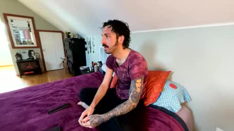 Snapshot of mrfanceypants chatting on December 15, 9:08 pm mrfanceypants online show from December 15, 9:08 pm