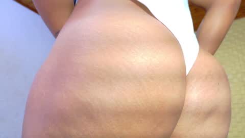 mrs_buttocks online show from February 1, 1:20 pm