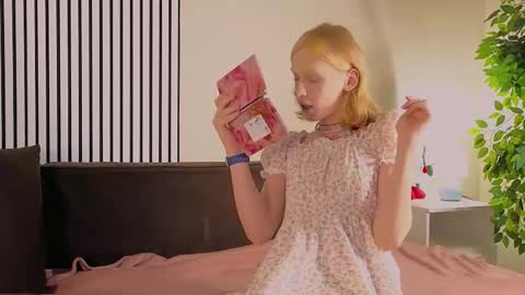 Snapshot of mrs_mills chatting on November 23, 5:51 am Barbie online show from November 23, 5:51 am