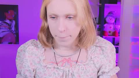 Snapshot of mrs_mills chatting on December 5, 5:27 am Barbie online show from December 5, 5:27 am